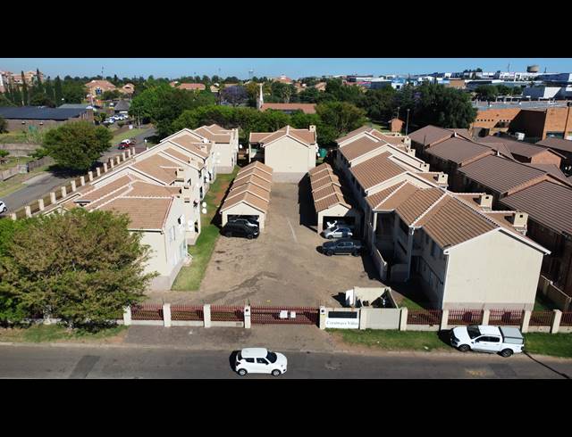 2 BEDROOM SECTIONAL TITLE FOR SALE IN DEL JUDOR
